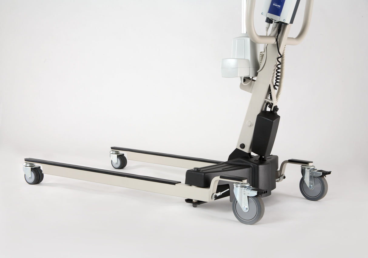 Invacare Reliant 600 Heavy-Duty Power Lift with Power Opening Low Base